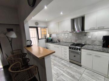 PH · 253m² · 4 Ambientes · Venta PH 4 Ambientes Apto Credito Luminoso Balcon Aterrazado Villa Bosch