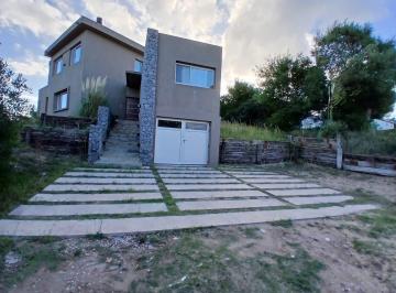 Casa · 1065m² · 6 Ambientes · 1 Cochera · Venta Casa 6 Ambientes en Altura Cochera Parrilla Luminosa Costa Esmeralda