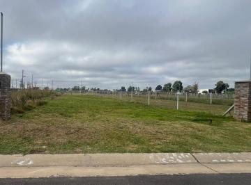 Terreno · 411m² · Venta Lote en Zelaya 2 Dueño Financia Barrio Semicerrado Listo Para Construir
