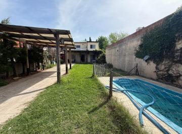 Casa · 160m² · 4 Ambientes · 2 Cocheras · Venta Casa 3 Dorm. Solares del Norte Apto Prestamo Jardin Piscina Cochera