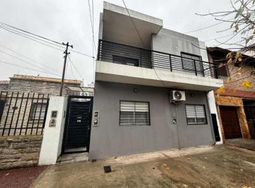 PH de 3 ambientes, Avellaneda · Moderno Departamento Tipo Casa de 3 Ambientes en Planta Alta - Muy Luminoso y con Excelente Ubicació