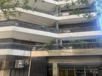 Departamento · 198m² · 4 Ambientes · 1 Cochera · Piso Exclusivo 3 Dormitorio con Cochera