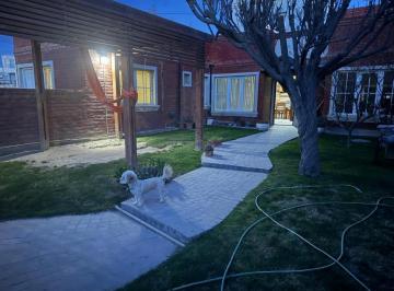 Casa · 210m² · 5 Ambientes · Casas - Casa - Puerto Madryn