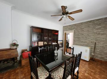 Casa · 72m² · 3 Ambientes · 1 Cochera · Casa en Olivos
