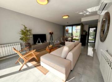 Casa · 127m² · 4 Ambientes · 1 Cochera · Casa en Venta en Tigre