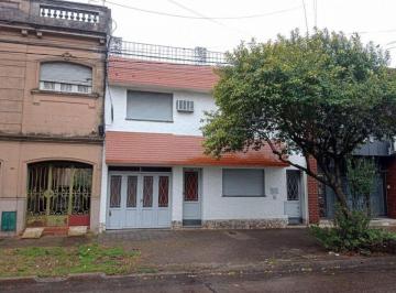 Casa de 5 ambientes, Rosario · Venta - Casa 2 Dorm - Cinco Esquinas