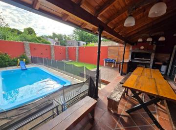 RLD-RLD-2534_2 · Venta Palomar Casa Lote 235 m² - 3 Amb con Jardin, Quincho y Pileta