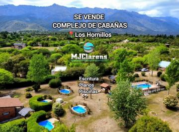 Casa · 520m² · 14 Ambientes · 9 Cocheras · Complejo de Cabañas en Venta con Escritura - Los Hornillos