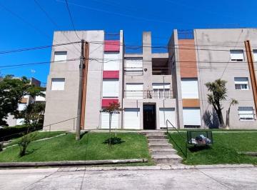 Departamento · 65m² · 3 Ambientes · 1 Cochera · Departamento Tres Ambientes, San Carlos.
