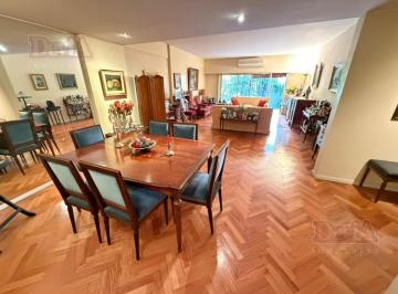 Departamento · 145m² · 4 Ambientes · 1 Cochera · Venta - Departamento - 4 Ambientes - Espacio Guardacoche - Balcón Corrido - Recoleta