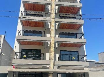 Departamento de 2 ambientes, Quilmes · Moderno Departamento de 2 Ambientes con Balcón Terraza, Cochera y Baulera - Quilmes