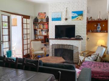Casa · 125m² · 4 Ambientes · 1 Cochera · Casa en Punta Mogotes