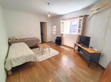 Departamento · 73m² · 3 Ambientes · Montevideo 882 Planta Alta. Dos Dorm.