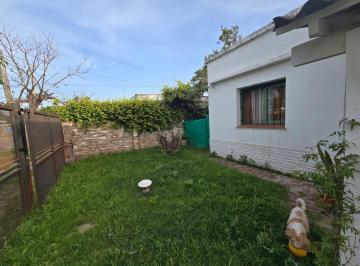Casa · 60m² · Casa a Reciclar en Moreno Centro Venta