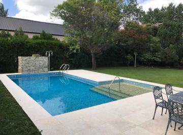 Casa · 300m² · 6 Ambientes · 4 Cocheras · Casa en Venta - 6amb C/ Pileta - Country Club Venado 2