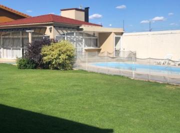 Casa de 15 ambientes, San Martín · Casa en Venta