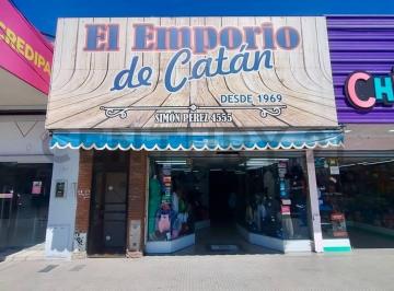 Local comercial · Venta Local con Depósitos en Gonzalez Catán Centro