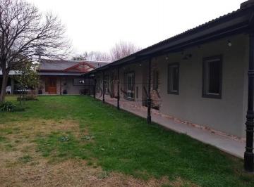 Casa · 900m² · 4 Ambientes · Preciosa Casa en Marcos Paz Urbano