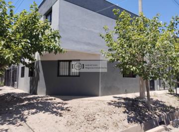 Departamento · 72m² · 7 Ambientes · 1 Cochera · Venta Depto B° Inka 3 Dorm 2 Bñ, Patio Cochera, Impecable.