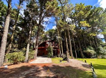 Casa de 4 ambientes, Mar de las Pampas · Casa en Venta C/ Cochera en Mar de Las Pampas