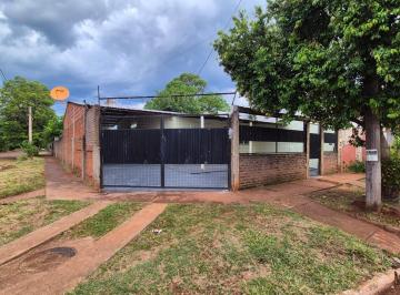 Casa · 80m² · 3 Ambientes · 2 Cocheras · Amplia Casa de 2 Dorm. en Venta