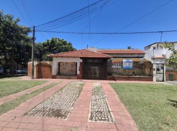 Casa · 200m² · 5 Ambientes · 2 Cocheras · Rosario - B° Alberdi - Casa con Piscina
