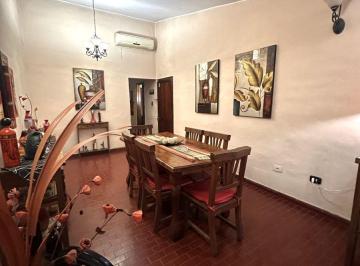 Casa de 5 ambientes, Córdoba · Una Planta - 3 Dorm. - Apta Credito - Casa en Venta Barrio Ampliacion Rosedal