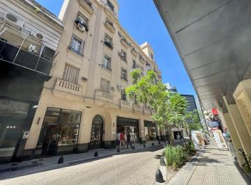 Departamento de 3 ambientes, Retiro · Amplio 3 Ambientes con Toilette Excelente Edificio