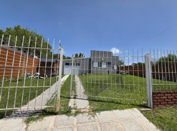 Casa · 121m² · 3 Dormitorios · 2 Cocheras · Vendo Casa con Pileta en San Justo, Entre Ríos.