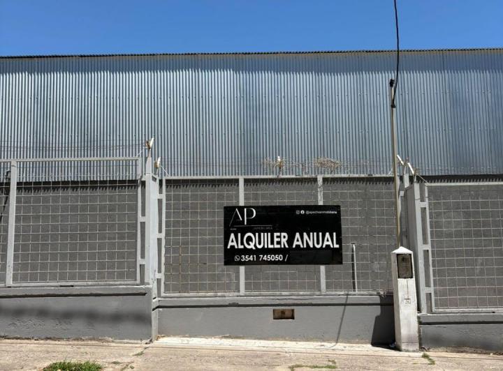 Bodega-Galpón · 338m²