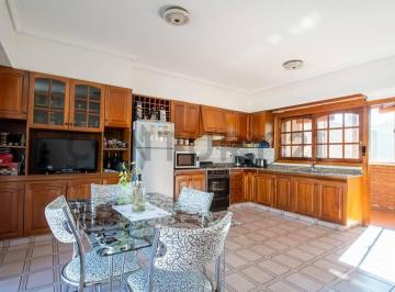 Casa · 133m² · 4 Ambientes · 1 Cochera · Venta Casa PH 4 Ambientes en Villa Bosch (Apto Crédito)