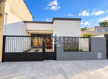 Casa · 91m² · 3 Ambientes · 1 Cochera · Casa 3 Amb - Reciclada a Nueva - Ituzaingo Centro Sur