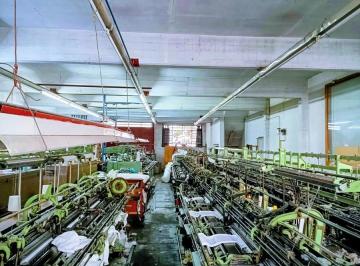 Local comercial · 600m² · 3 Cocheras · Galpón Zona Industrial 600 m² Cubiertos 2 Plantas