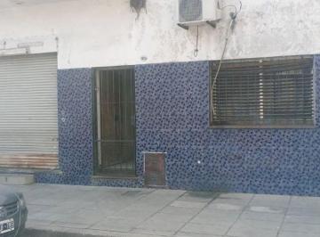 Casa de 4 ambientes, Barracas · Casa 4amb Lote Propio 9,66x21 m Patio Terraza Cochera/local