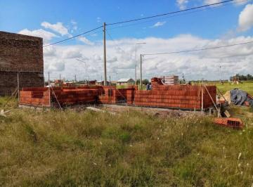 Terreno · Venta - Terreno en Barrio Los Muchachos - Piñero