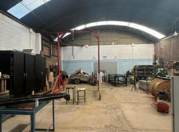 Bodega-Galpón · 243m² · Galpón en Venta 250 m², 4 Oficinas, Guaymallén, Mendoza