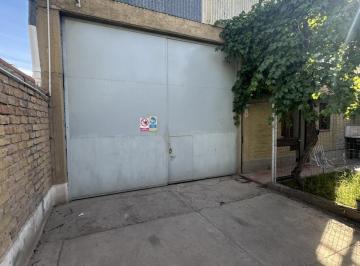 Bodega-Galpón · 243m² · Galpón en Venta 250 m², 4 Oficinas, Guaymallén, Mendoza
