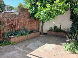 Casa · 132m² · 5 Ambientes · 1 Cochera · Venta de Casa 3 Dorm. con Cochera en Casilda
