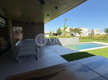 Casa de 4 ambientes, Pilar · Casa en Venta 4 Amb en Santa Elena, Pilar del Este