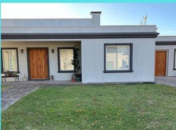 Casa de 4 ambientes, Pilar · Casa en Venta – Barrio Los Alcanfores