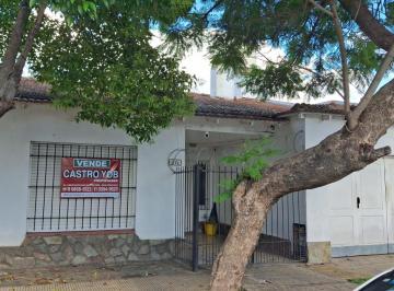 Casa · 120m² · 4 Ambientes · 1 Cochera · Oportunidad de Casa Apto a Credito en Adolfo Sourdeaux!