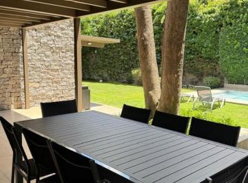 Casa · 388m² · 11 Ambientes · 4 Cocheras · Vendo Casa 5ta Impecablel Luminosa Apta Credito Usd 450.000