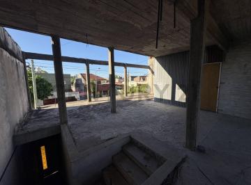 Terreno · 100m² · 5 Cocheras · Venta Amplio Lote con Salida Directa a Capital - Lanús