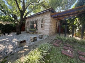Casa · 100m² · 3 Ambientes · 2 Cocheras · Roldán - Casco Céntrico - Casa Eclectica - Amplio Parque