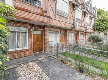 Casa · 65m² · 5 Ambientes · 1 Cochera · Casa en Ramos Mejia
