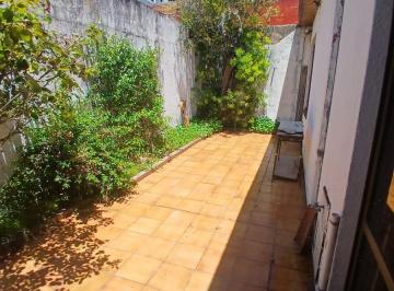 Casa de 4 ambientes, Monte Castro · Venta Chalet 4 Ambientes Monte Castro