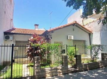Casa de 4 ambientes, Monte Castro · Venta Chalet 4 Ambientes Monte Castro