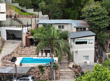 Casa · 210m² · 4 Dormitorios · 2 Cocheras · Venta Casa Apto Credito 3 Dorm La Cuesta C/ Vista Al Lago Carlos Paz