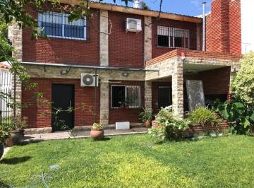 PH · 200m² · 3 Ambientes · Av Fernandez 120