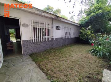 Casa de 4 ambientes, Mar del Tuyú · Venta Casa Independiente + Lote de 630 m² - Oportunidad en Mar del Tuyu